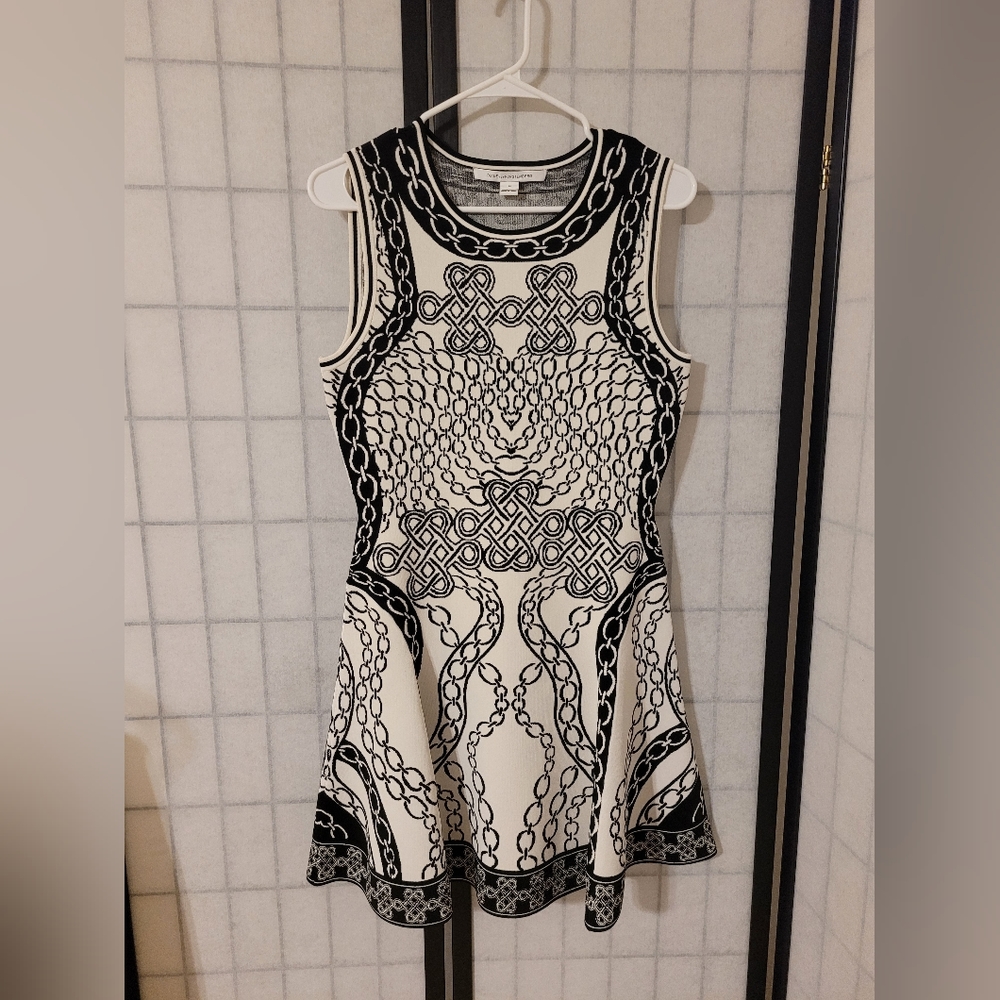 DVF Diane Von Furstenberg Fit and Flare Dress Black and IvorySize M